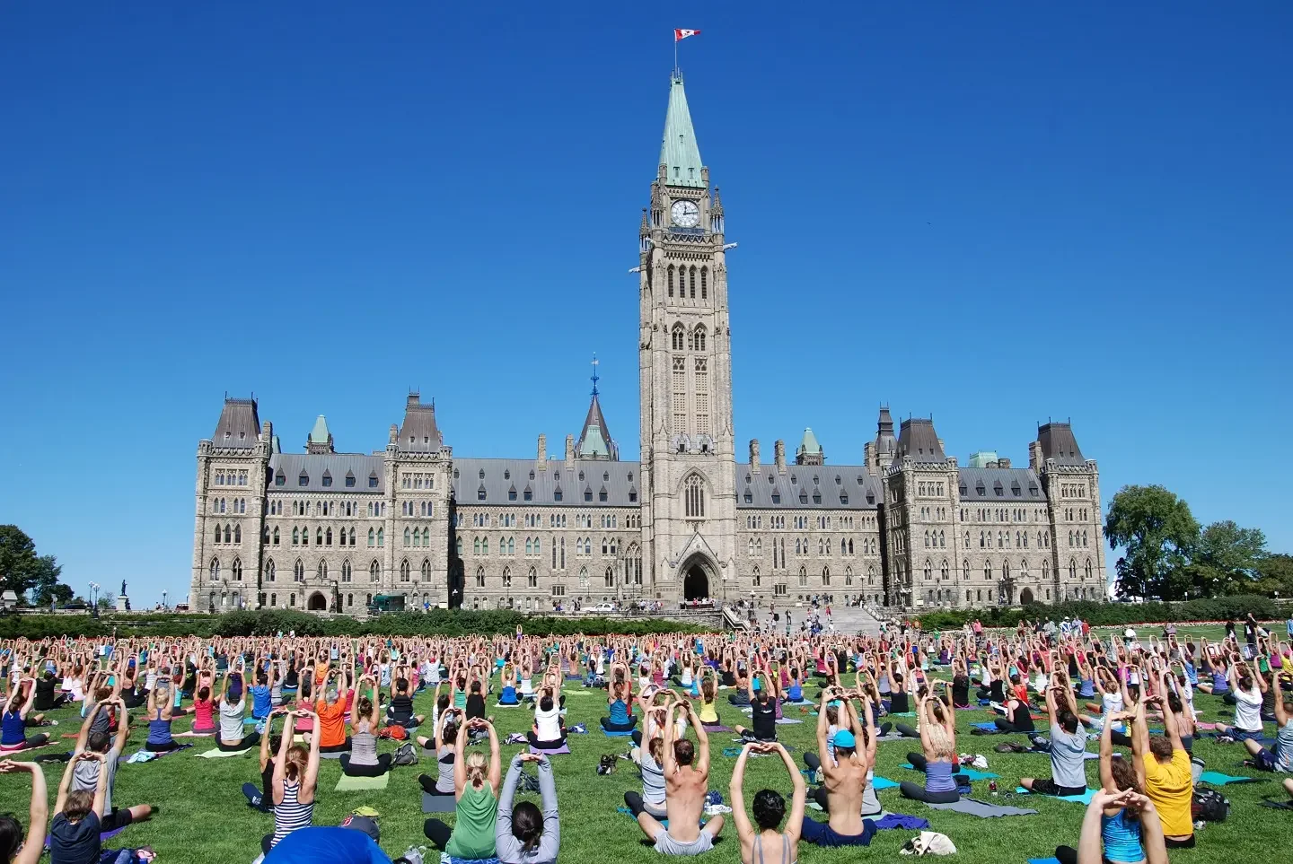 Ottawa-Parliament-Hill-Rideau-Canal